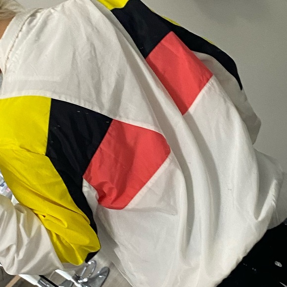 Retro-inspired wind breaker jacket (light) - Picture 3 of 4